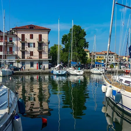 In 54670 Апартаменти